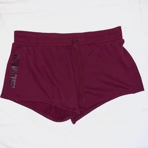 VICTORIA SPORT LARGE MAROON LIKE NEW SHORTS